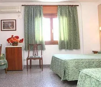 Pensionat Hostal Nerjasol